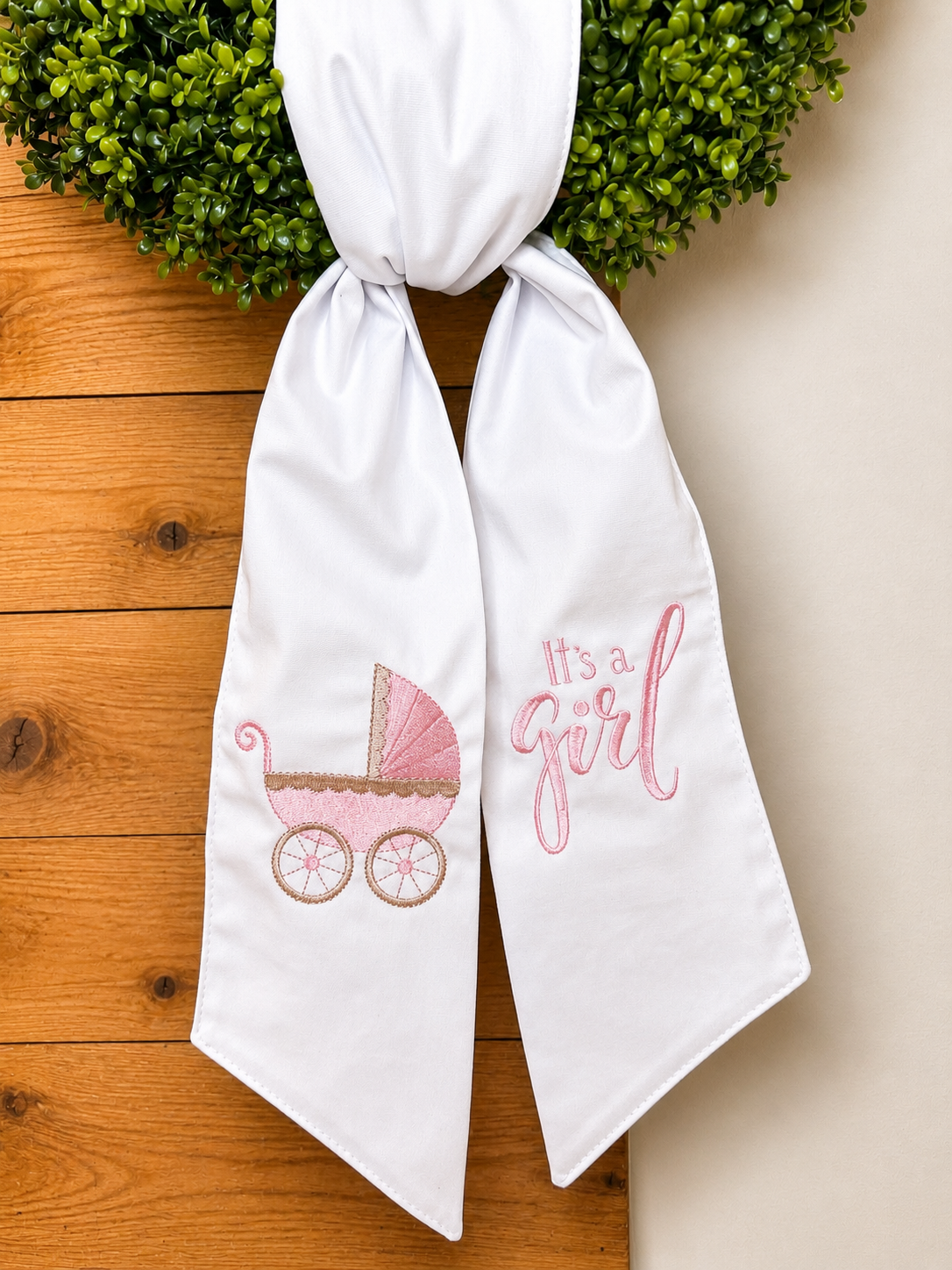 Personalized Baby Announcement Wreath Sash